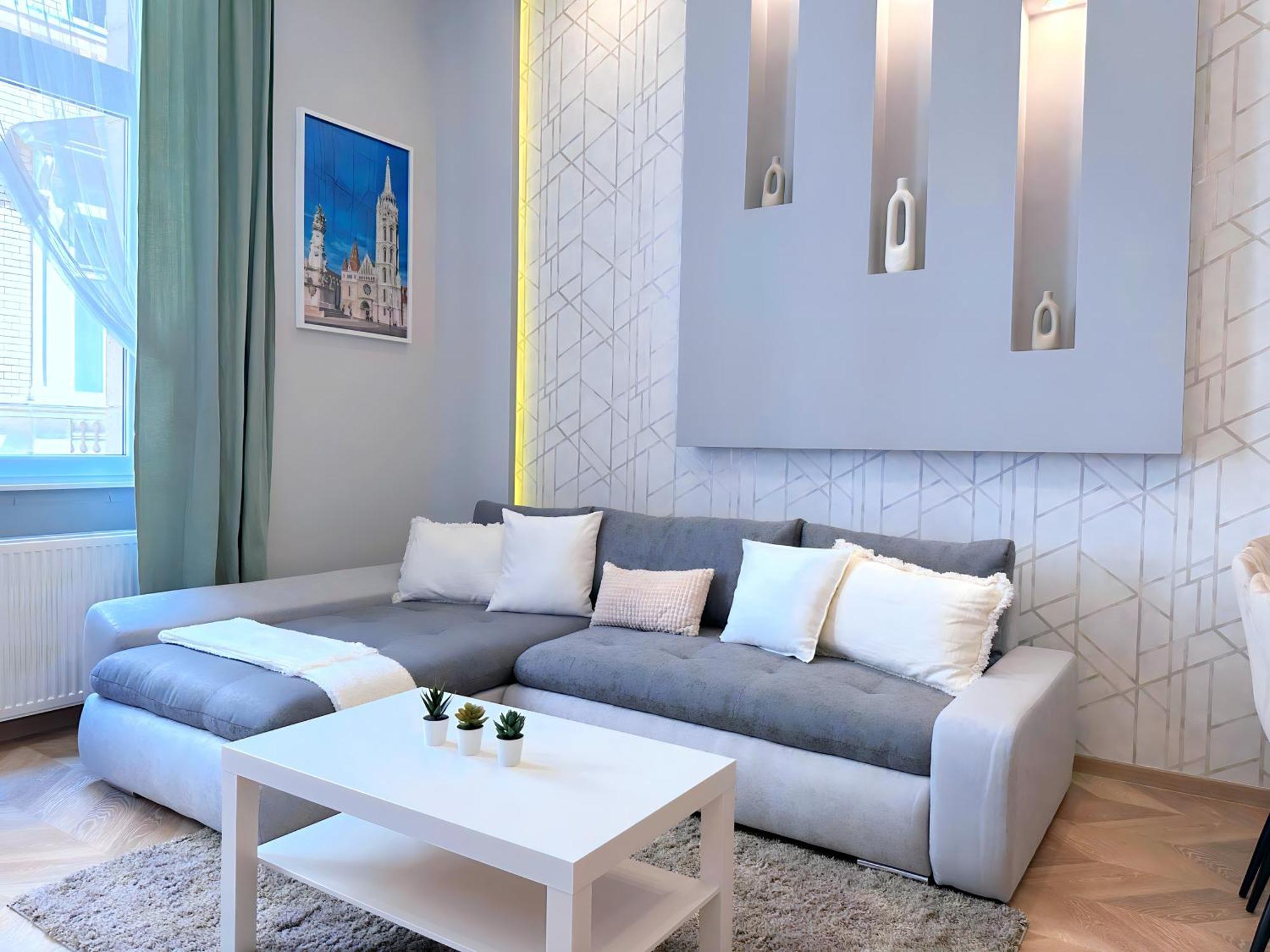 Apartment Lovely 3-bedroom In Downtown With Modern Design And Ac *