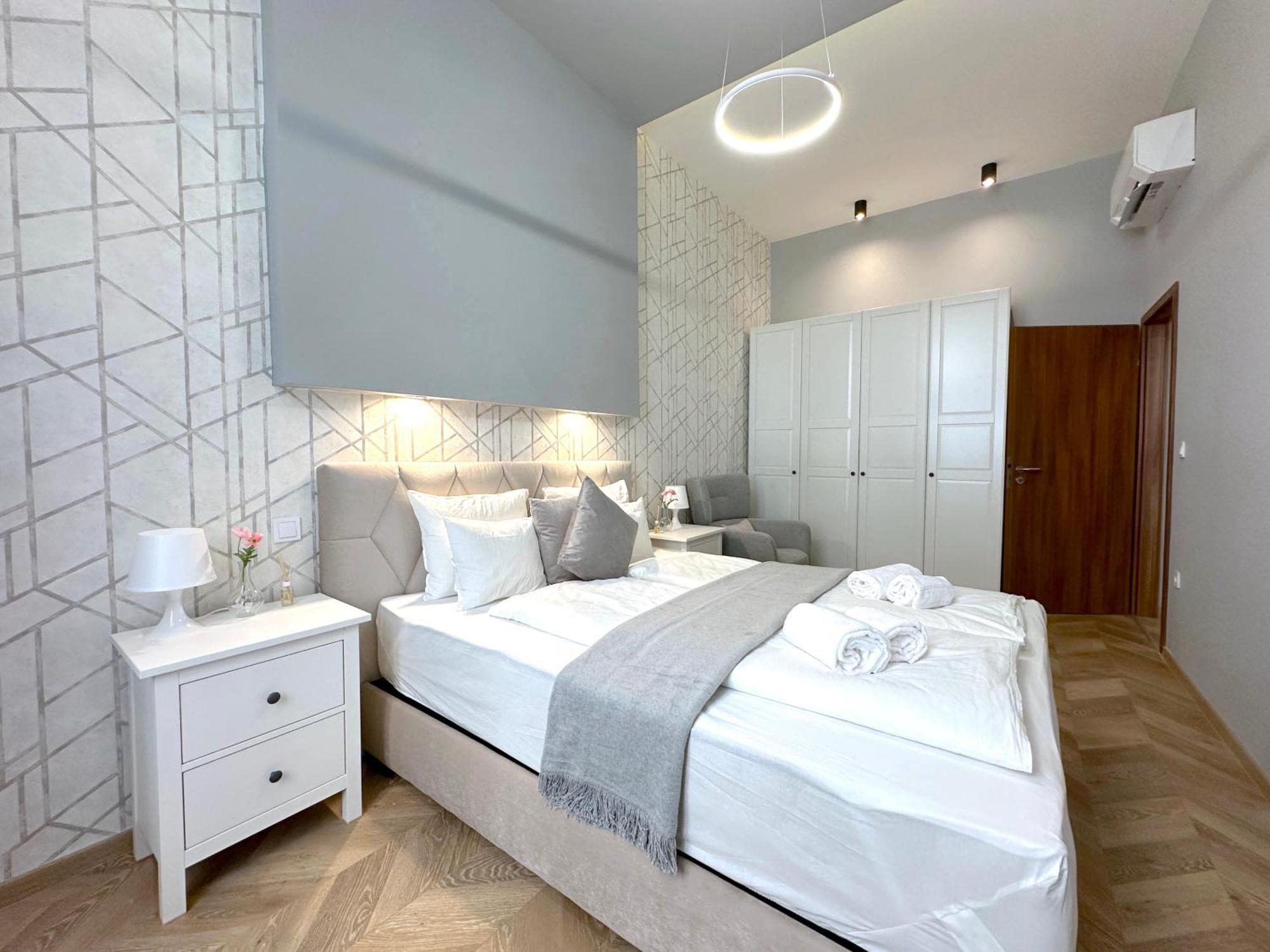 Lovely 3-bedroom In Downtown With Modern Design And Ac Appartement